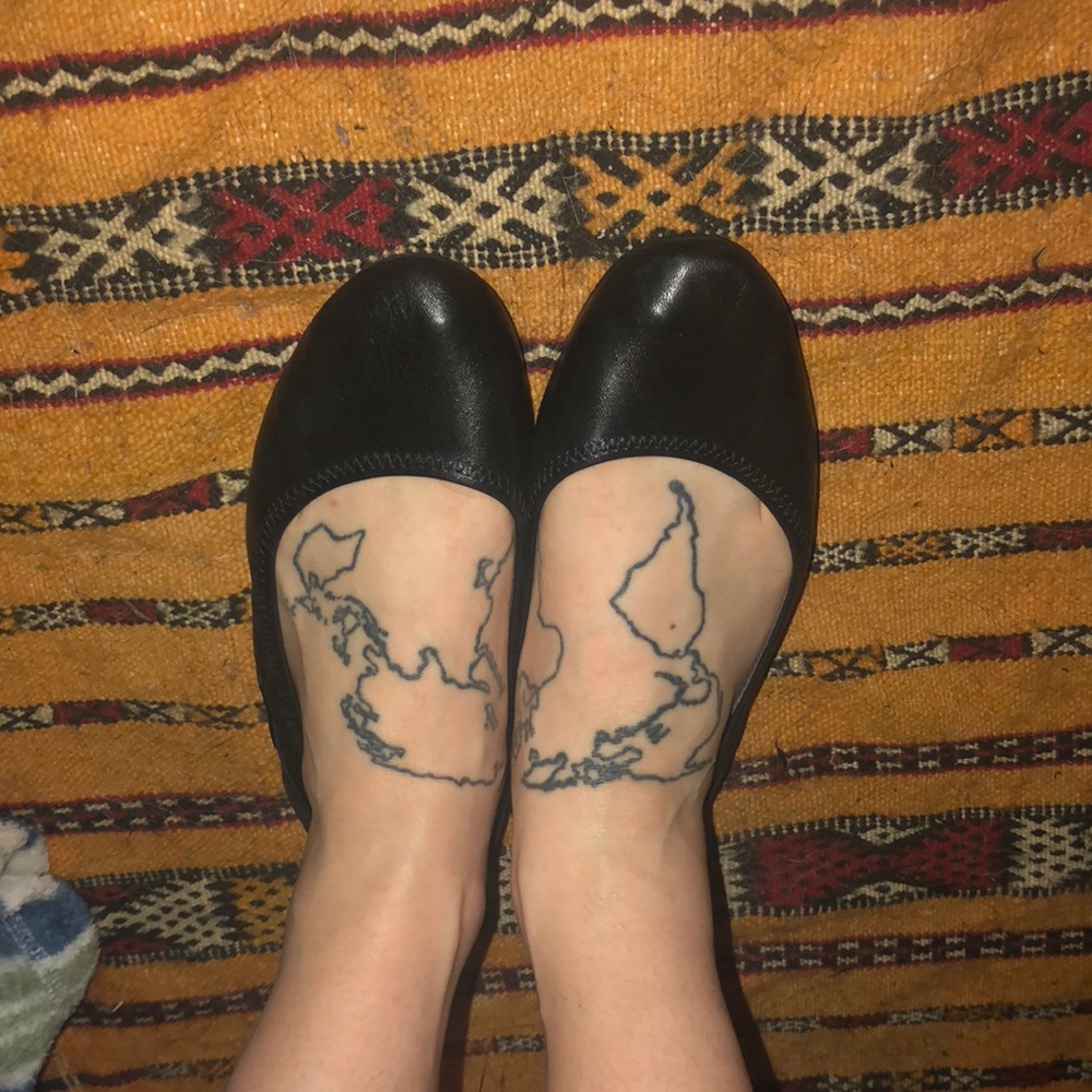 Great, soft leather Cole Haan flats